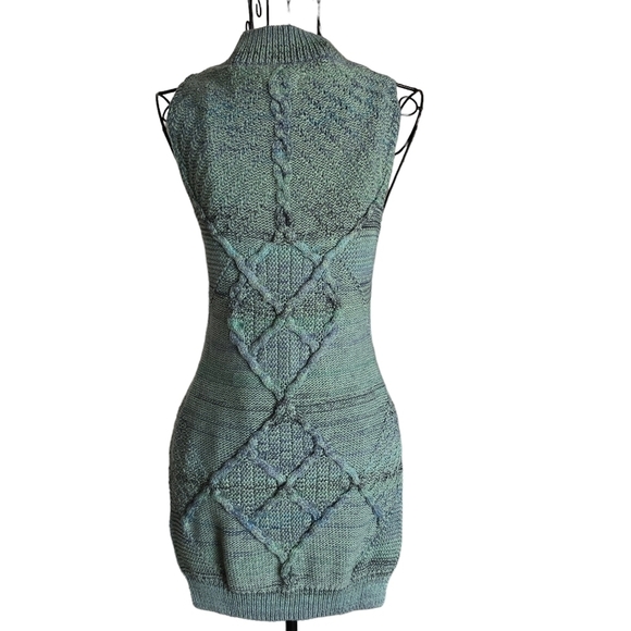 NWT Anthropologie Pilcro Halter Side-Slit Sweater Tank, Size XXS - Picture 7 of 9